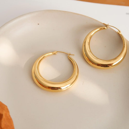 Resting Gold Hoops