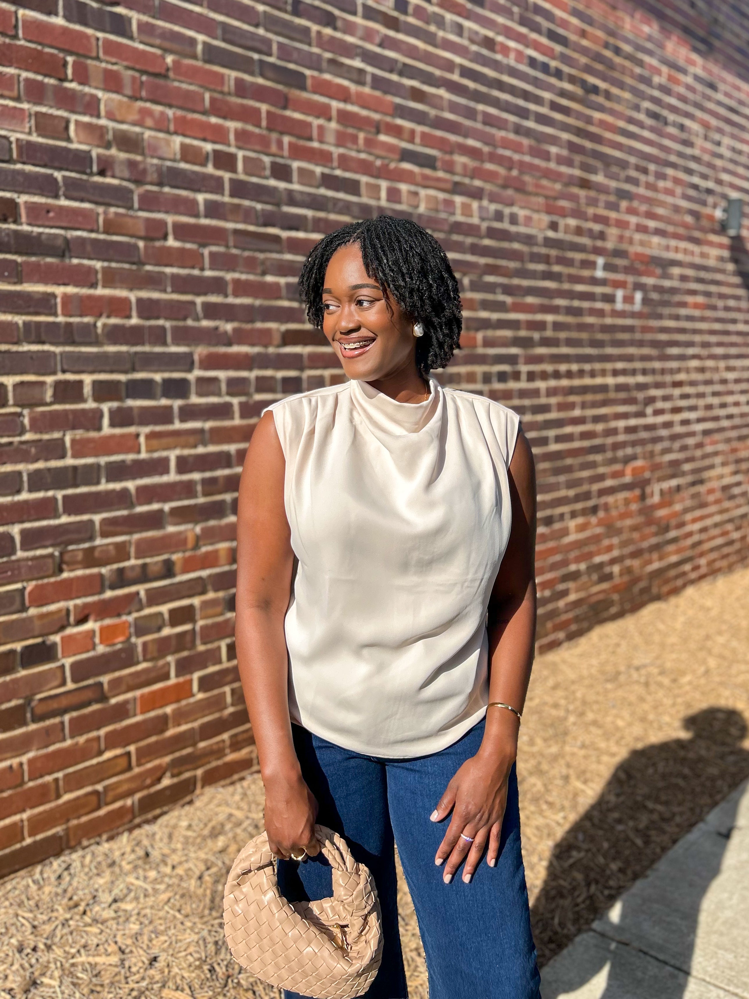 Mature and Complete Blouse