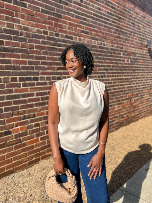 Mature and Complete Blouse